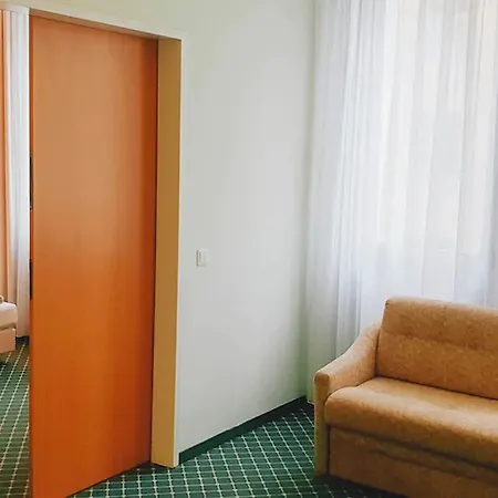 Otel 